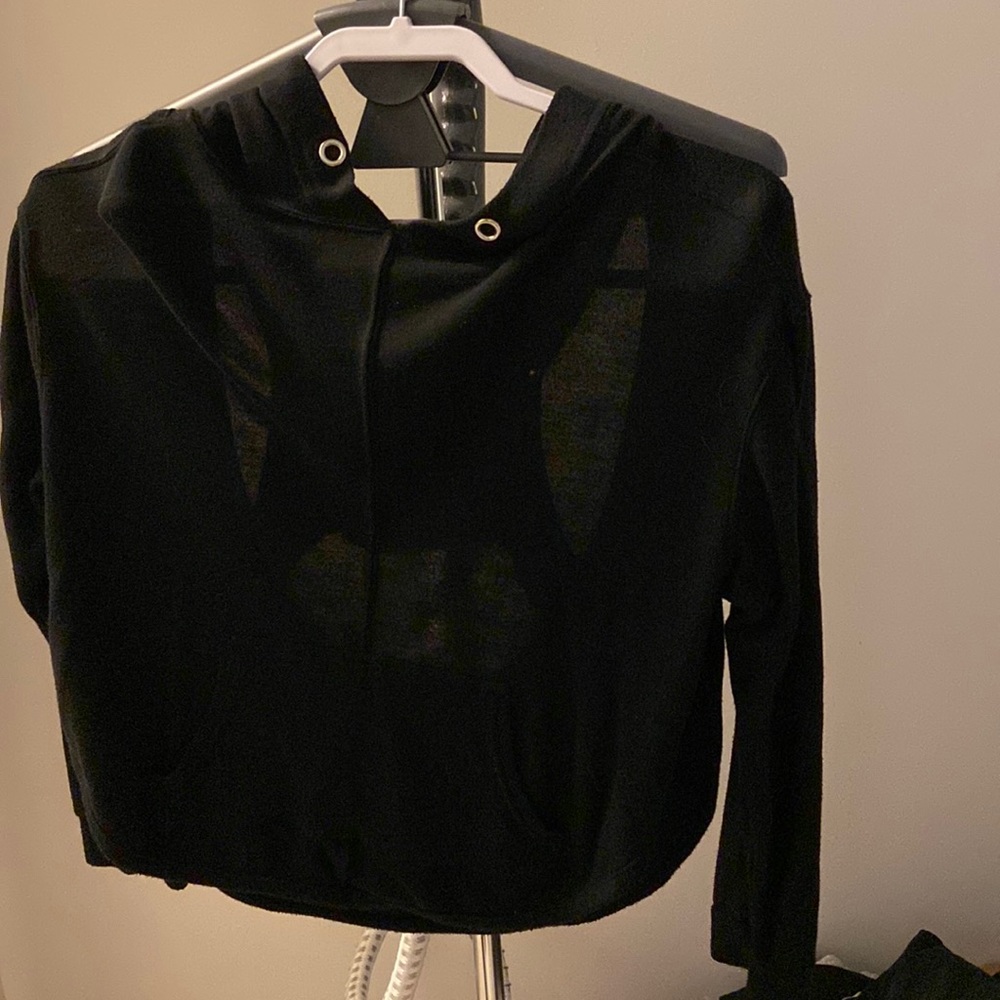 Black sweatshirt